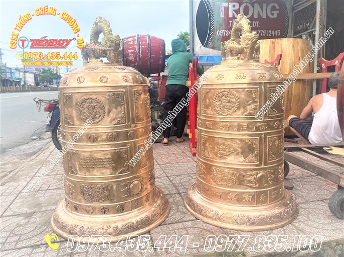 đúc chuông đồng nặng 200kg